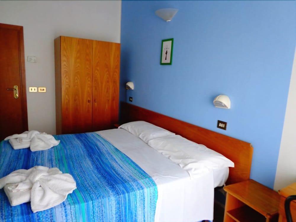 Hotel Santiago Rimini